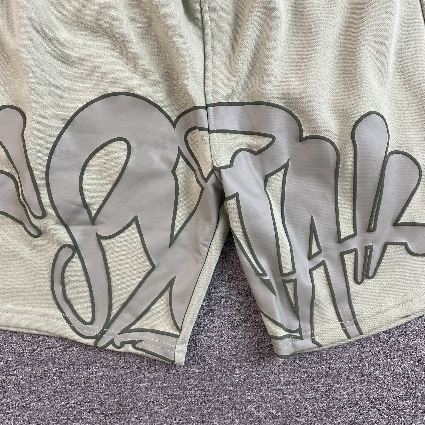 SYNA WORLD SYNA LOGO SHORTS SAGE