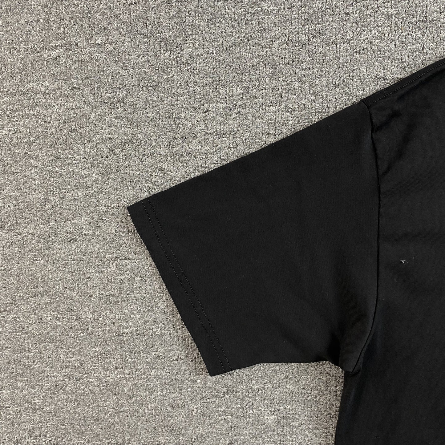SYNA WORLD SYNA LOGO TEE BLACK