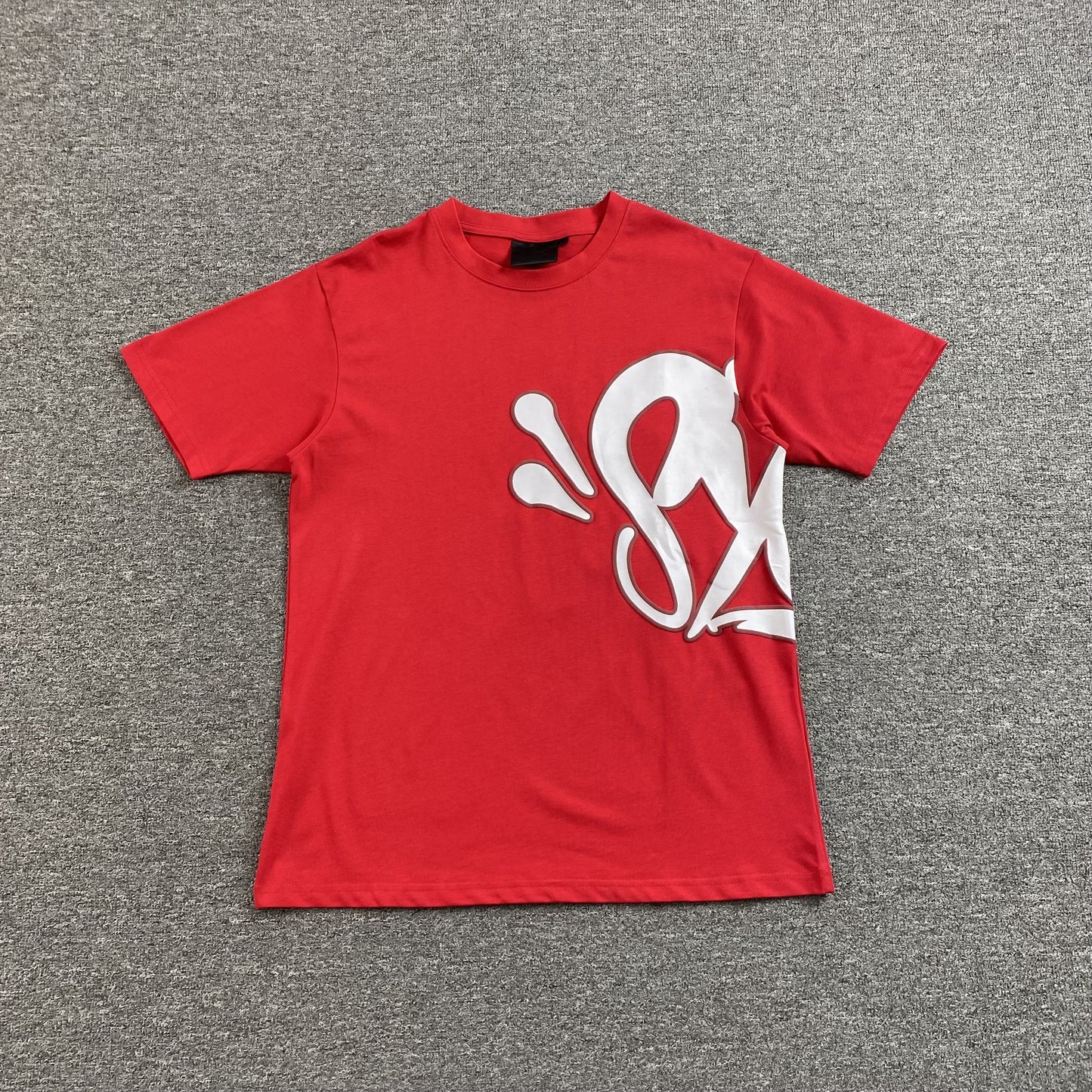 SYNA WORLD SYNA LOGO TEE RED