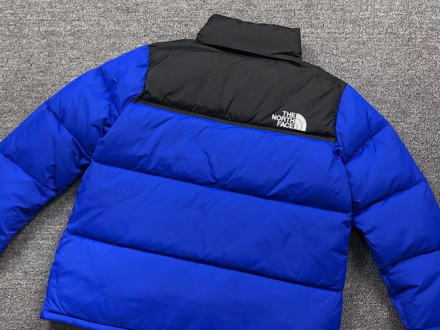 THE NORTH FACE 1996 RETRO NUPTSE 700 FILL PACKABLE JACKET BLUE