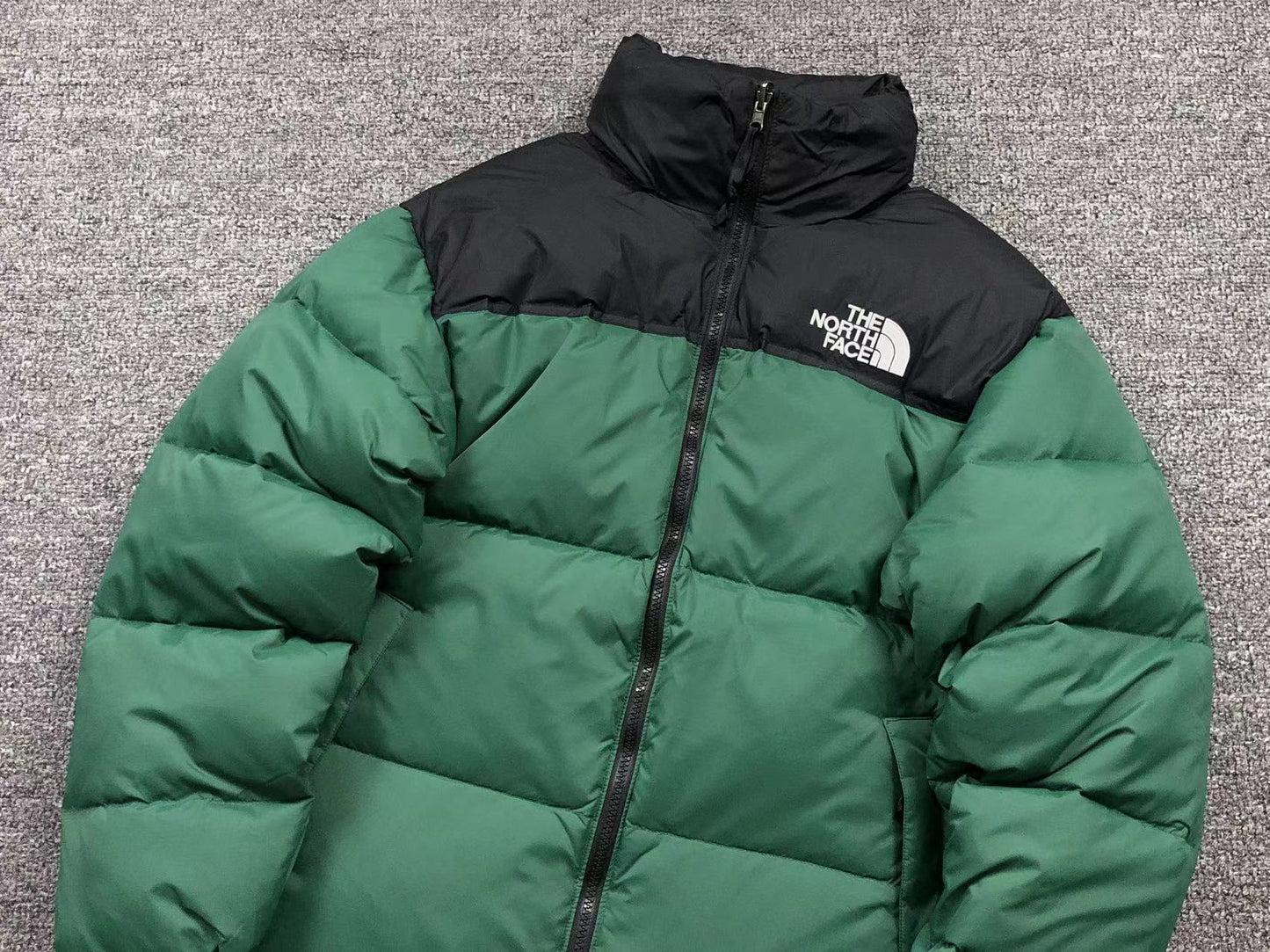 THE NORTH FACE 1996 RETRO NUPTSE 700 FILL PACKABLE JACKET GREEN