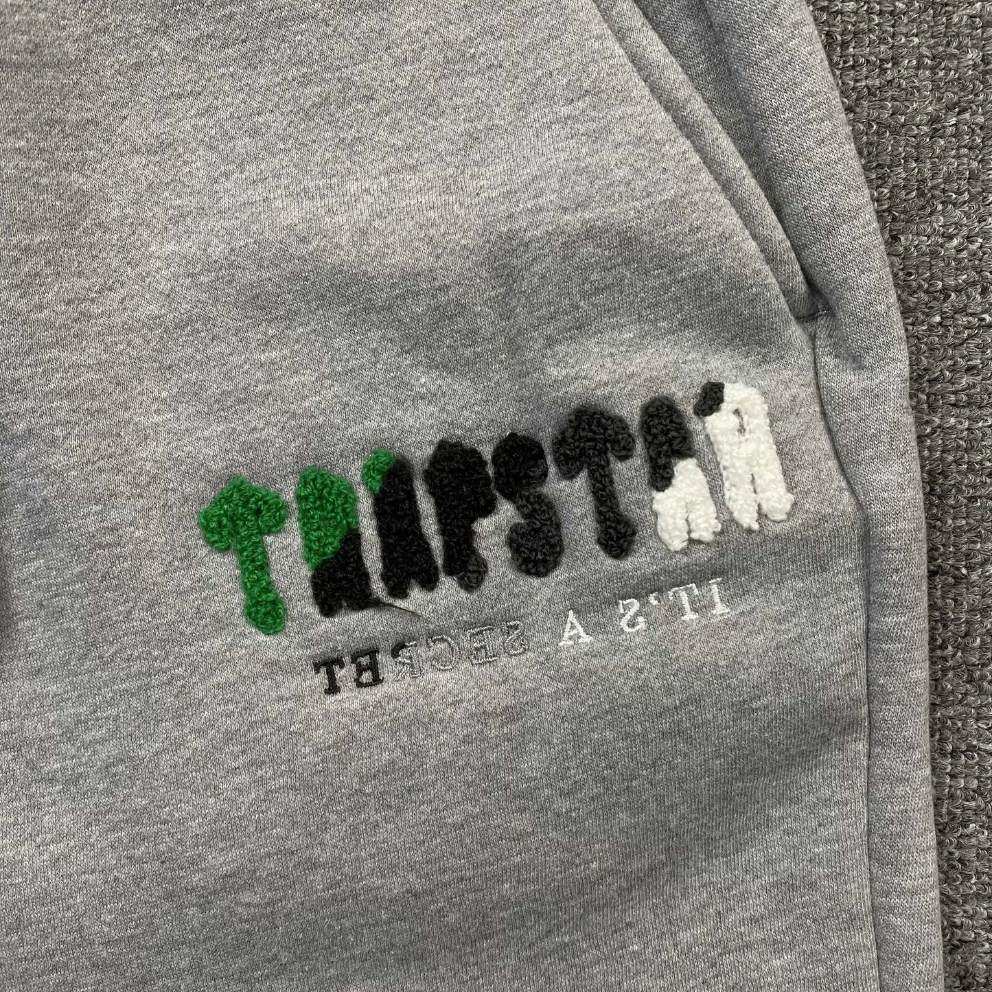 TRAPSTAR CHENILLE DECODED TRACKSUIT GREY GREEN