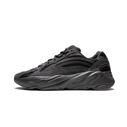 YEEZY BOOST 700 V2 VANTA